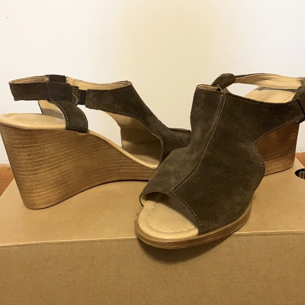 Barbara Barbieri Brown Suede Wedge